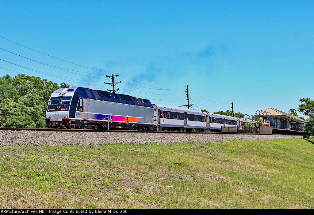 NJT 4548 on Train 5521